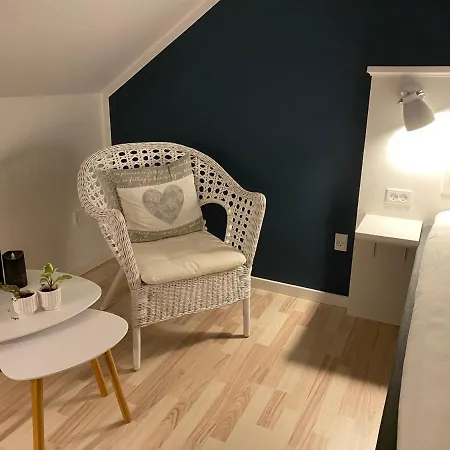 Nyopfort Luksusvaerelse I Naturskonne Og Rolige Omgivelser *