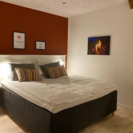 Nyopfort Luksusvaerelse I Naturskonne Og Rolige Omgivelser