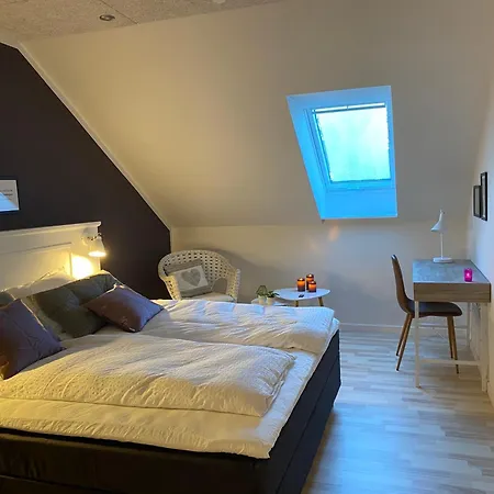 Nyopfort Luksusvaerelse I Naturskonne Og Rolige Omgivelser Séjour chez l'habitant Branderup